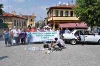 İÇKİ ŞİŞESİ - Tiyatral Gösteri İle Görüntü Ve Gürültü Kirliliğini Protesto Ettiler
