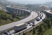 İZMİT KÖRFEZİ - Valilikten Kocaeli'den Yolu Geçeceklere Uyarı