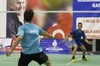 Badmıntonda Raketler Rekor İçin Kalkacak