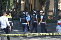 DOLMABAHÇE SARAYı - Dolmabahçe Sarayı'nda Nöbet Tutan Polislere Bombalı Saldırı