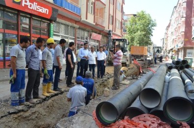 Halep Caddesi'nin İçme Suyu Hatları Yenileniyor
