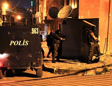 Polisten PKK'ya ağır darbe: 35 terörist etkisiz hale getirildi
