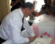 BEBEK BAKIMI - Tuşba Belediyesi'nden 'Hoş Geldin Bebek Hoş Geldin Melek' Projesi