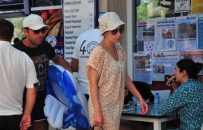 FUNDA ARAR - Ünlü Sanatçı Funda Arar'ın Ailece Yemek Keyfi