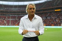 ROBERTO MANCINI - Galatasaray'dan Fenerbahçe'ye 4 Yıldızlı Gönderme
