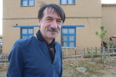 Uzunyılmaz Açıklaması 'Türk Sineması İyiye Gitmiyor'