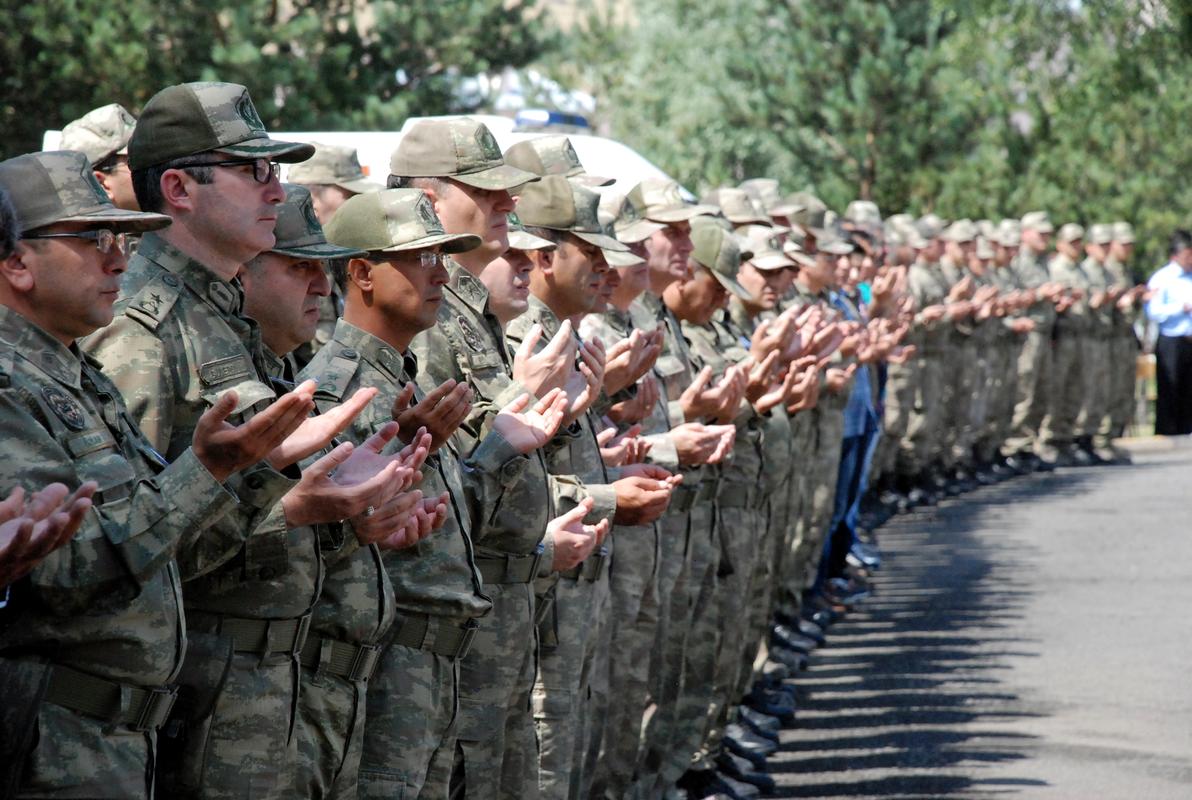 Şehit cenazesinde gözyaşları sel oldu