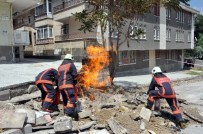 ANKARA İTFAİYESİ - Ankara Büyükşehir İtfaiyesi, Temmuz'da Bin 705 Yangına Müdahale Etti