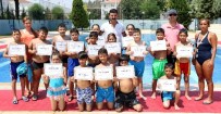 YÜZME KURSU - Büyükşehir Kültür Merkezi Yüzme Kursu Mezunlarını Verdi