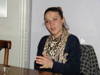 PARALEL YAPI - Cnn Türk Spikeri Mengü'ye AK Parti Milletvekili Aday Adayından Cevap