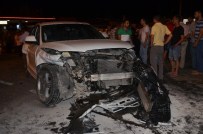 AYHAN YıLMAZ - Samsun'da 4 Araç Birbirine Girdi Açıklaması 11 Yaralı