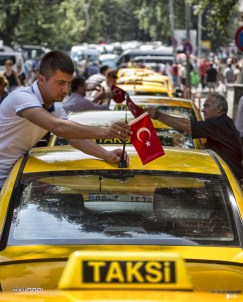 Taksiciler Terör Olaylarını Protesto Etti