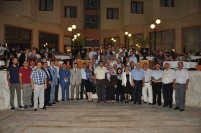 Vergi Rekortmenleri Ve Hayırseverlere Plaket