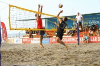 Samsun'da Plaj Voleybol Turnuvası Başladı