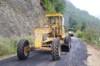 Trabzon Büyükşehir Belediyesi Asfalt Hamlesini Tonya'da Sürdürüyor