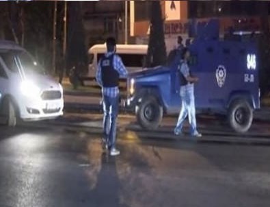 TEM'de polise silahlı saldırı