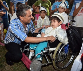 Muratpaşa Belediyesi 262 Çocuğu Sünnet Ettirdi