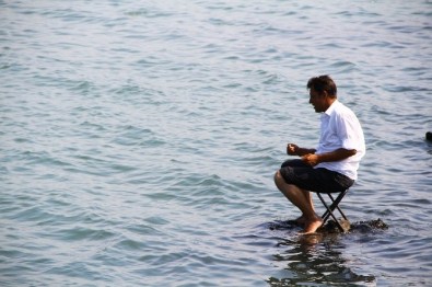 Vatandaşların Hafta Sonu Balık Tutma Keyfi