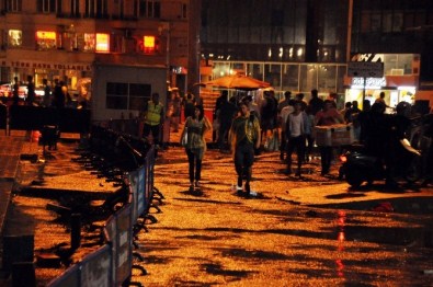 İstanbul'da Beklenen Yağmur Yağdı