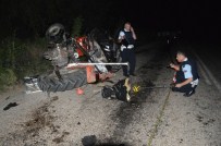 Minibüs Traktöre Çarptı Açıklaması 1 Ölü, 1 Yaralı