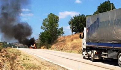 Taşova'da Otomobil Yangını