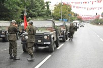 VATAN CADDESİ - Vatan Caddesi 30 Ağustos Zafer Bayramı Provası İçin Trafiğe Kapatıldı