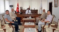 ŞERIF YıLMAZ - Cemiyet Başkanı Ve Gazete Sahiplerinden Vali Yılmaz'a Ziyaret