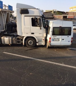 Diyarbakır'da Trafik Kazası Açıklaması 4 Yaralı