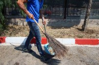 DENETİMLİ SERBESTLİK YASASI - Hükümlüler Cezalarını Çalışarak Çekiyor