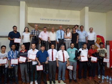 Körüklü Çizme Yapmayı Öğrenenler Sertifikalarını Aldı