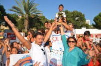 BAYRAK YARIŞI - Kuşadası 11. Mehmet Gedik Yüzme Şampiyonası Sona Erdi