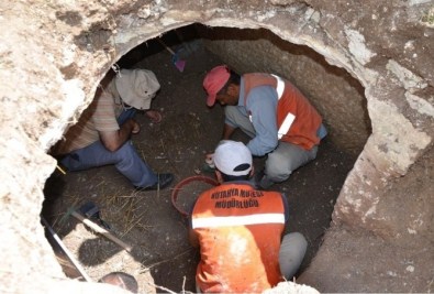 Kütahya Emet'te Tarihi Mezar Odası Bulundu