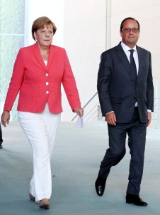 Merkel-Hollande Görüşmesi