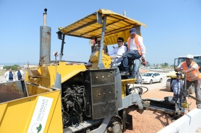 Osmangazi'de Cadde Ve Sokaklar Yenilendi