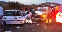 Otomobiller Kafa Kafaya Çarpıştı Açıklaması 1 Ölü, 9 Yaralı
