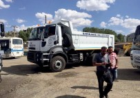 HAFRİYAT KAMYONU - Sarıkamış Belediyesi'ne Yeni İş Makineleri Alındı