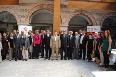 Vali Çomaktekin Ailenin Önemine Dikkat Çekti