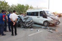 Adıyaman'da Trafik Kazası Açıklaması 3 Yaralı