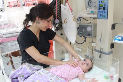 Iraklı Aile Çocuğunu Hastanede Bıraktı