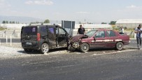 Salihli'de Kaza Açıklaması 6 Yaralı