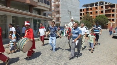 Burhaniye'de Mehterli Sünnet Geleneği