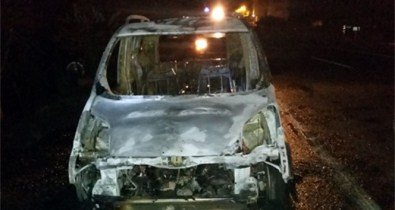 Diyarbakır'da Şüpheli Araç Yangını