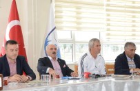 FUTBOLCU TRANSFERİ - Erzurumspor Kulüp Başkan Vekili Ünsal Kıraç Açıklaması 'Erzurumspor TEK Yürek, TEK Bilekle Kenetlenmiş Bir Takımdır'