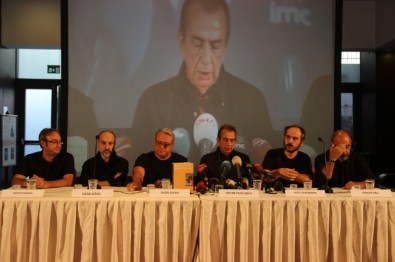 Şehir Tiyatroları Levent Üzümcü'ye Sahip Çıktı