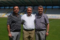 BÜLENT AKAY - Türkiye Buz Hokeyi Federasyonu Başkanı Akay'dan Taşkesenligil'e Ziyaret