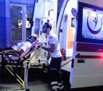 Bartın'da Trafik Kazası Açıklaması 2 Yaralı