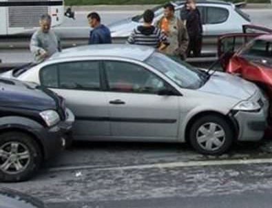 E5 Karayolu'nda feci kaza: 3 ölü, 9 yaralı