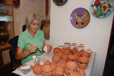 Tokat'ta Çömlek Boyama Sanatı Yaşatılmaya Çalışılıyor