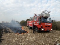 YANSıMA - Yetkilerin Uyarılarına Rağmen Anız Yakılmaya Devam Ediliyor