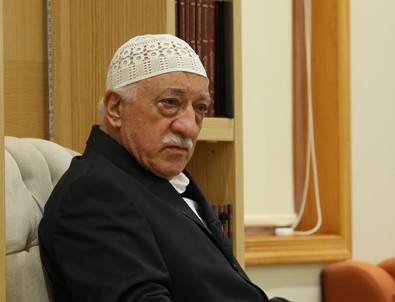 Fethullah Gülen PKK'ya karşı tek bir laf edemedi